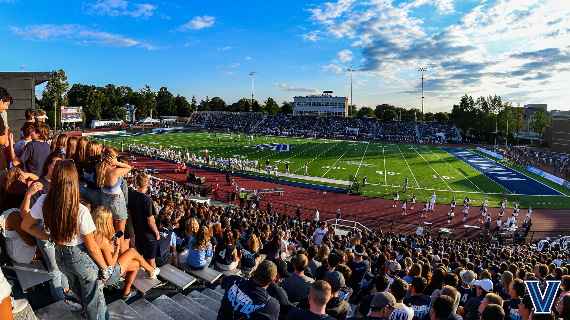 Game Day Stadium Frenzy